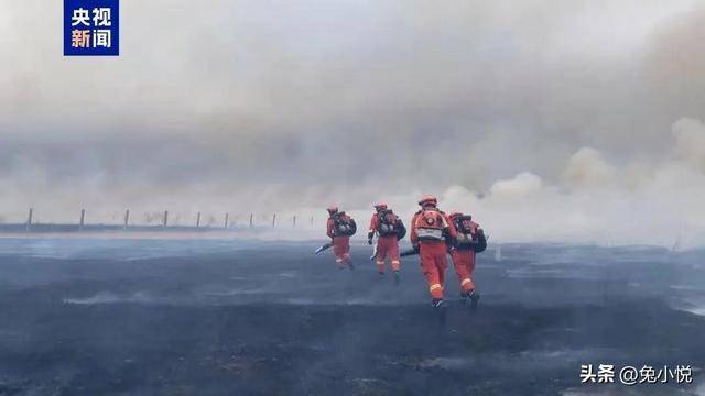 1.1公里火线压境！150人扛183台机器死战，内蒙古截击跨国野火