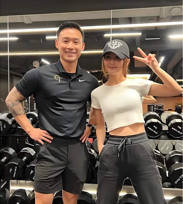 阿Sa快速敲定二婚，告别百亿豪门羁绊，偏爱小众圈层伴侣