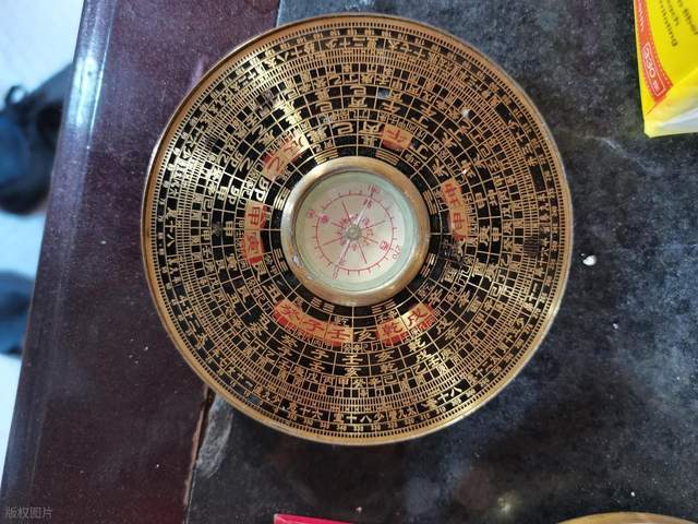 农村老话说：“宅地平正如金斗，富足田园粮万亩”，金斗是什么？