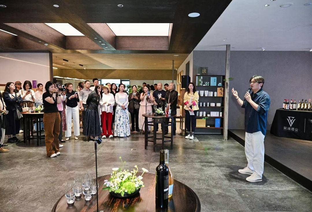在场即是当下——王振虎“在场”当代艺术作品展临沂开幕